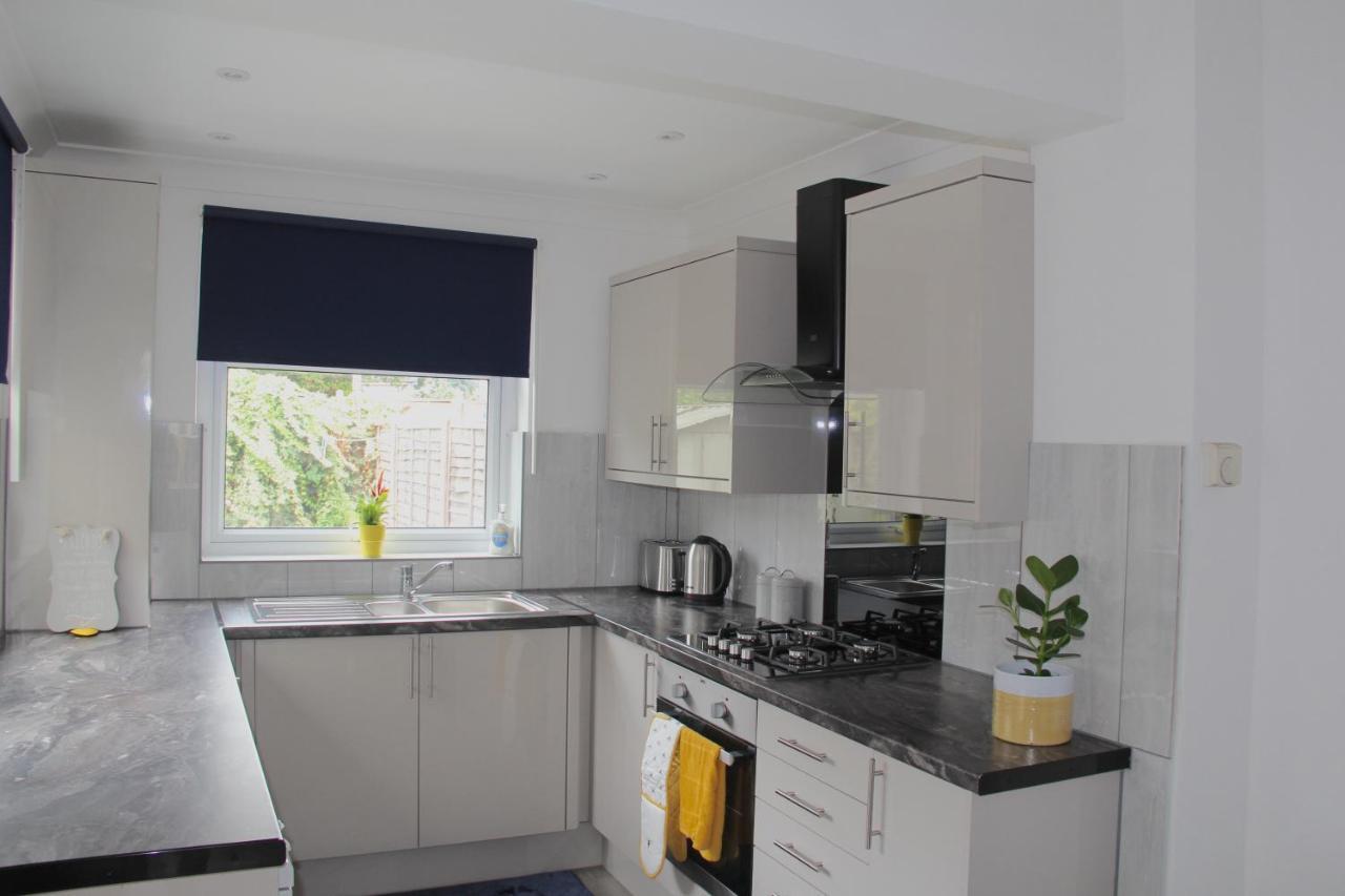 Gresham Home - Close To Excel, Contractors, Relocators, Paid Parking Londen Buitenkant foto